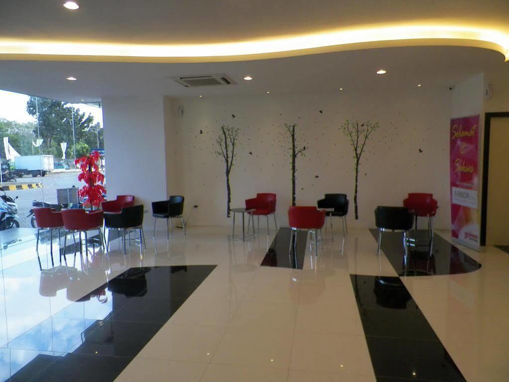 Arbor Biz Hotel Макасар Екстер'єр фото