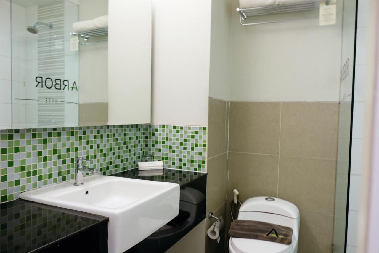 Arbor Biz Hotel Макасар Екстер'єр фото